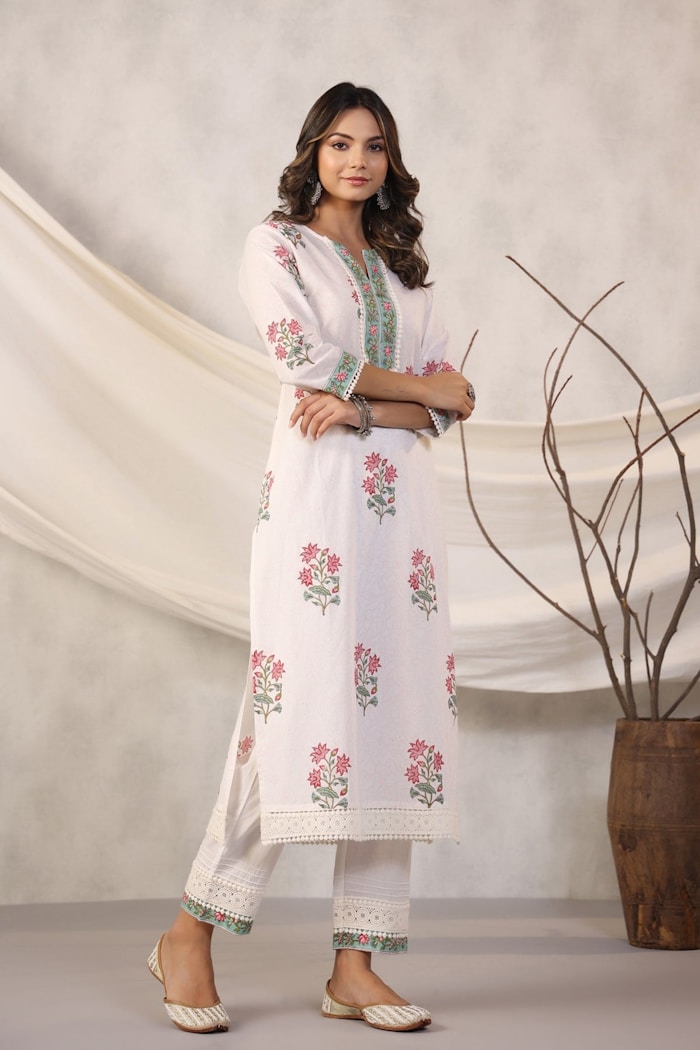 Kurti & Tops